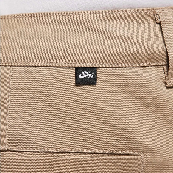 Nike SB Men's El Chino Skate Shorts - Picture 6 of 7